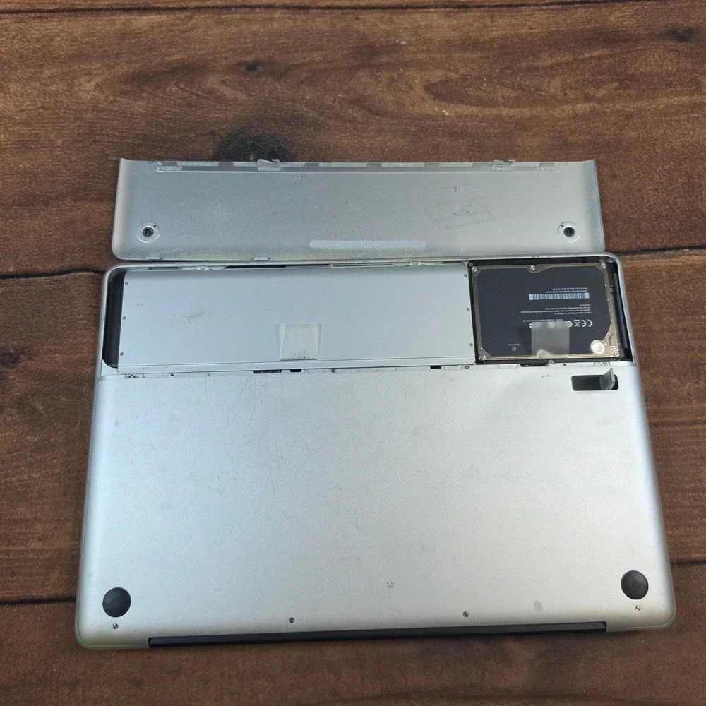 Apple MacBook Pro Laptop 15 Silver Fair For Parts Non-Functional Repair
